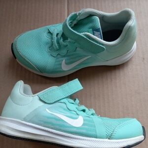 Little girl Nike shoes size 13